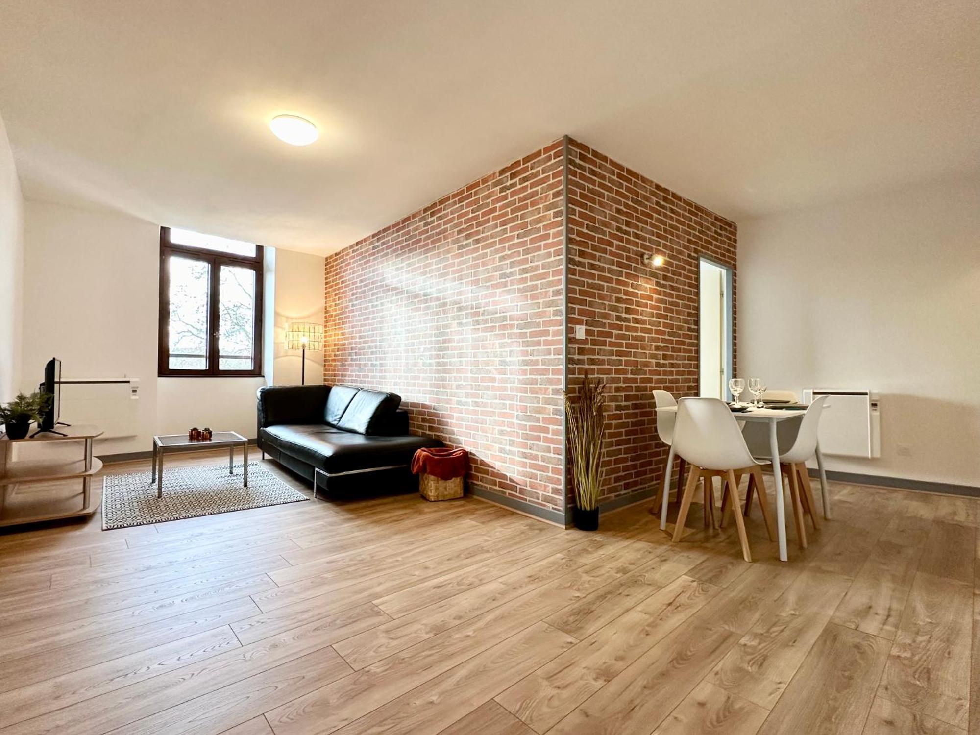 La Confluence - Vue Imprenable & Hyper Centre Apartment Mont-de-Marsan Exterior photo
